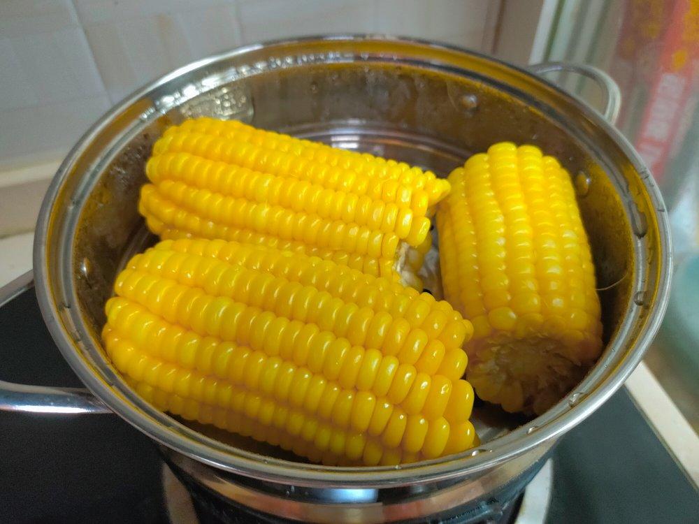 蒸玉米