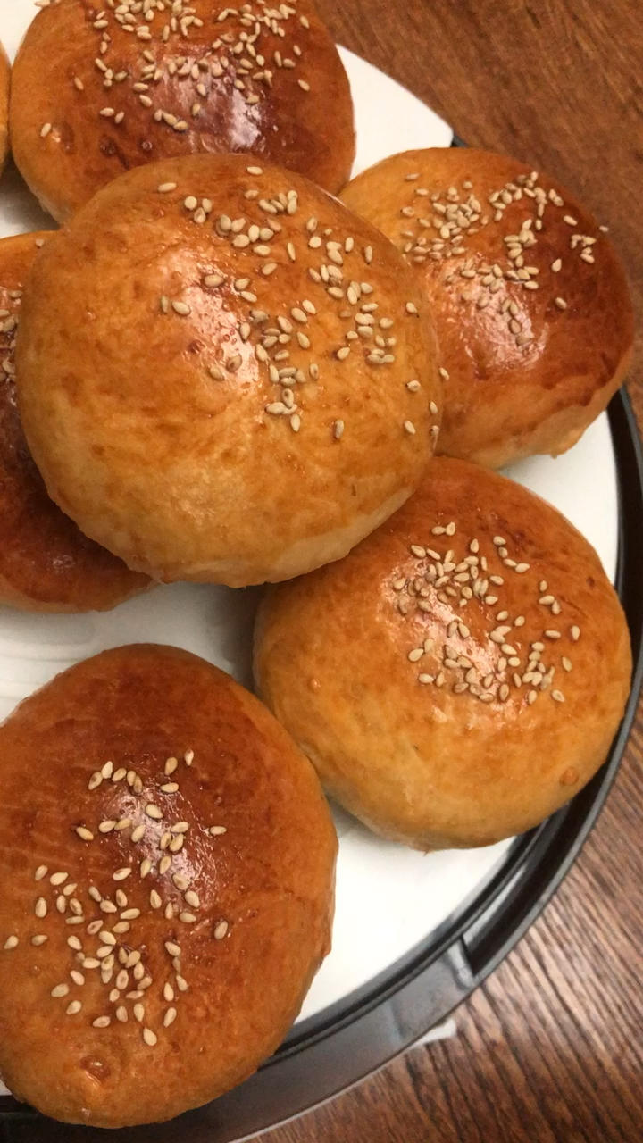 如棉花般松软的海苔肉松面包