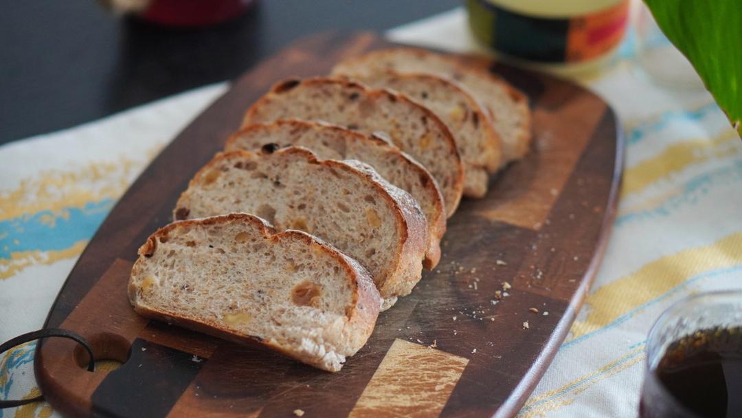 低油低糖，50%全麦核桃提子软欧~