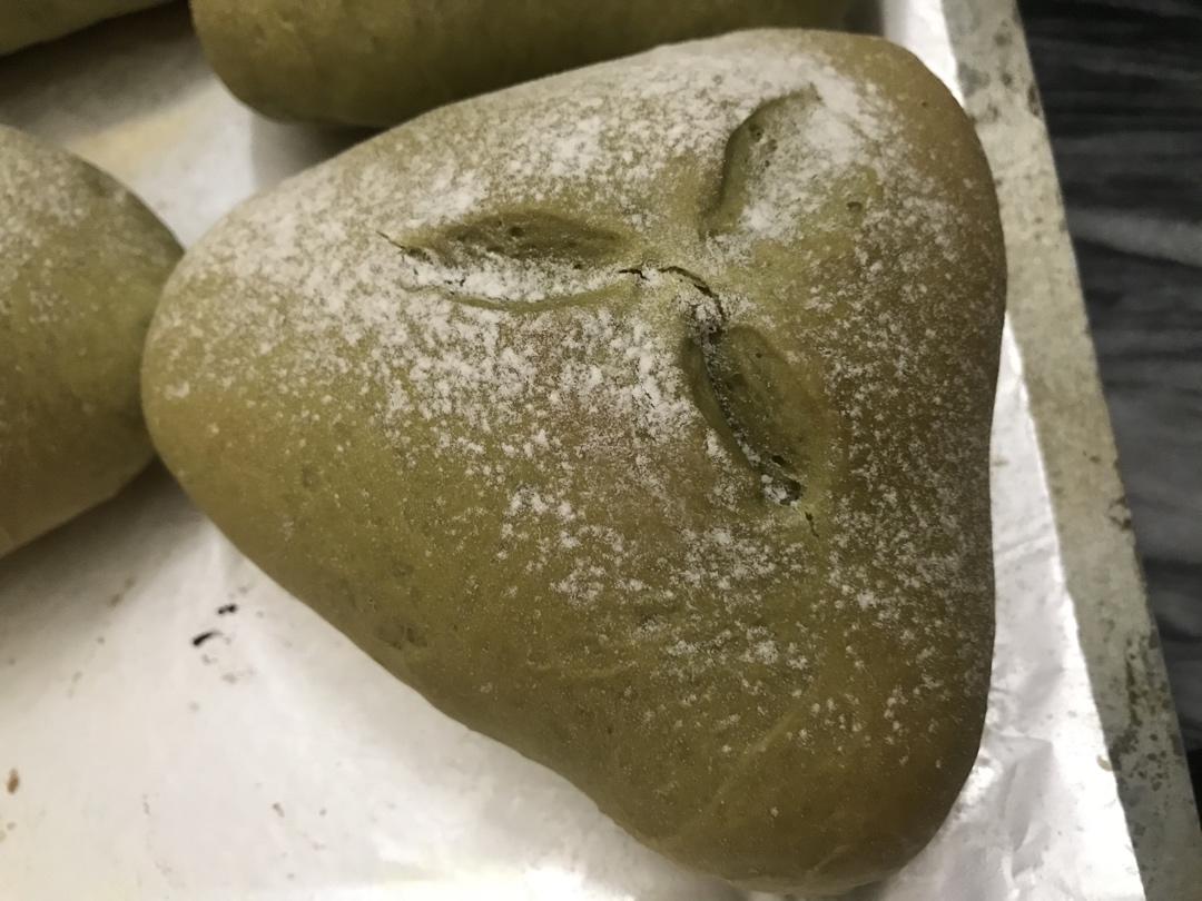 馅料超多超满足的抹茶麻薯软欧包