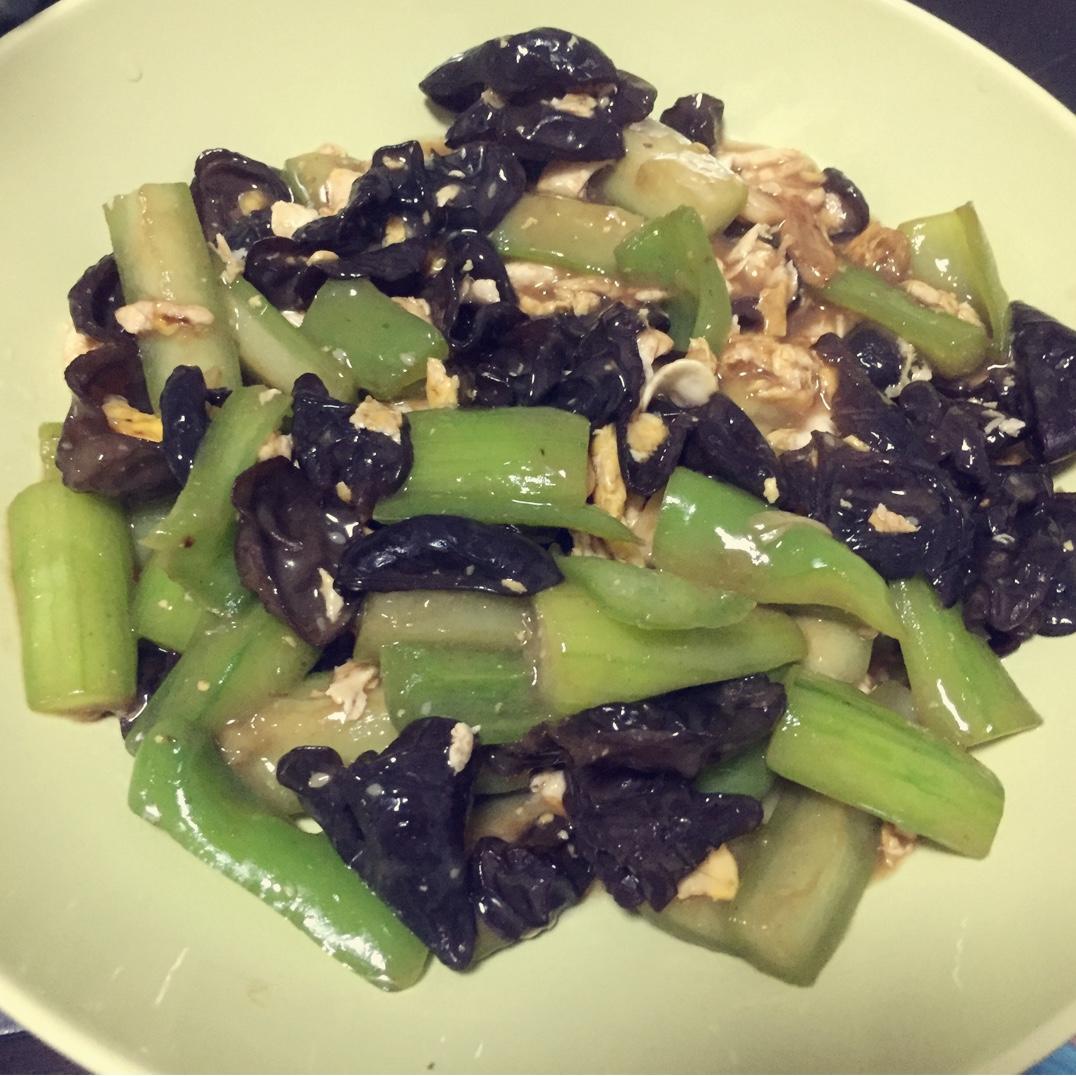 青红椒木耳蚝油炒丝瓜