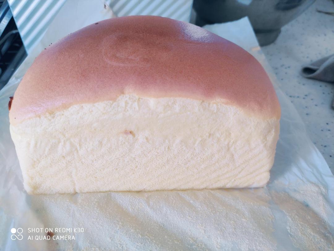 堪比柯基屁股
爆浆芝士🧀古早蛋糕