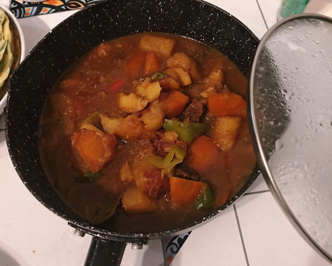 牛肉炖土豆