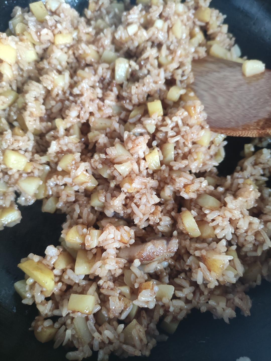 火腿土豆烩饭