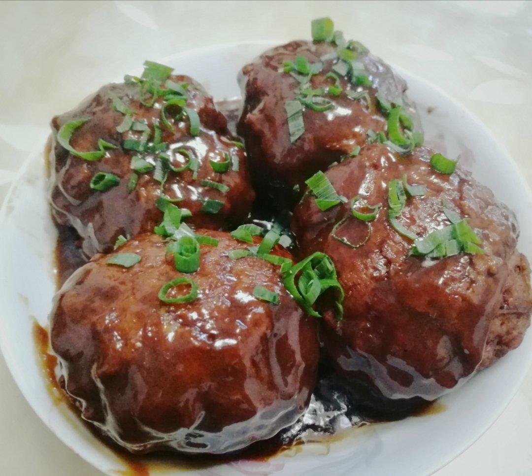 四喜丸子/红烧狮子头 Chinese Meatballs