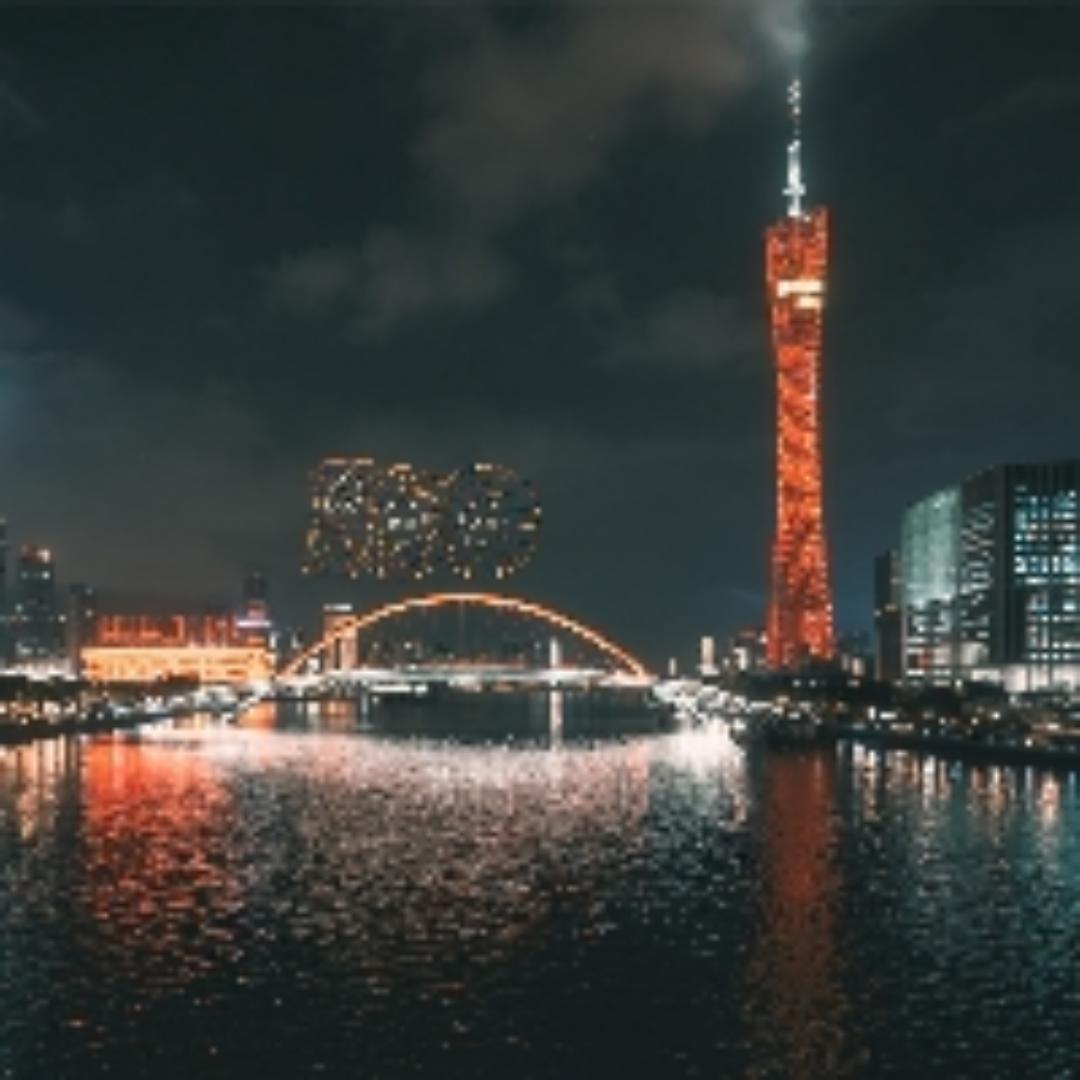 方世育