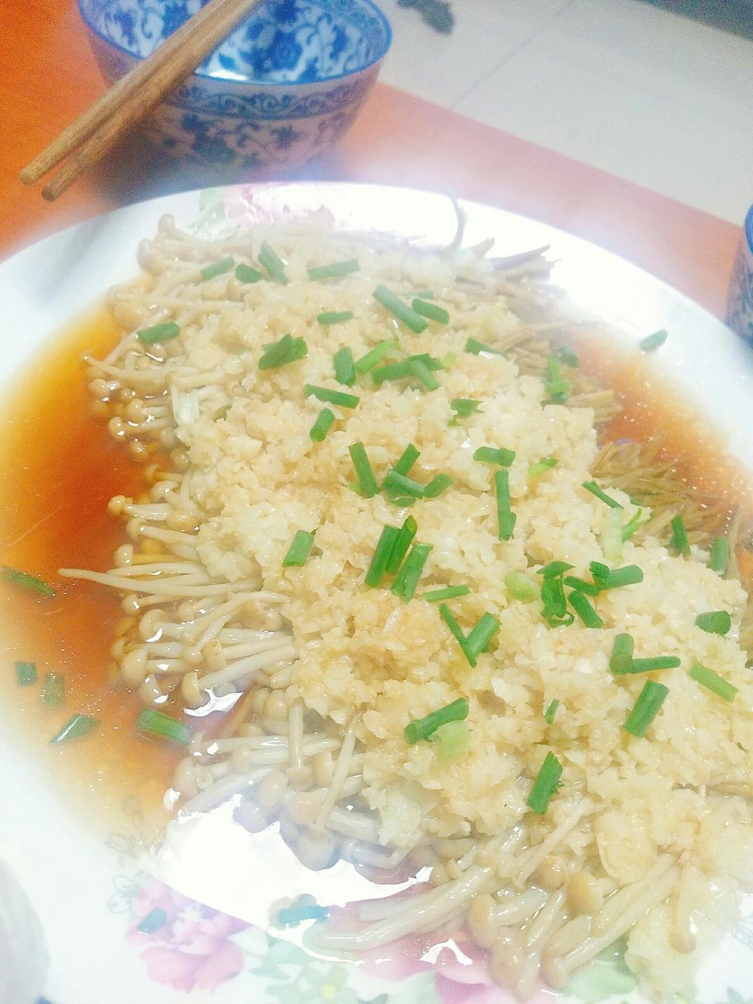 蒜蓉蒸金针菇