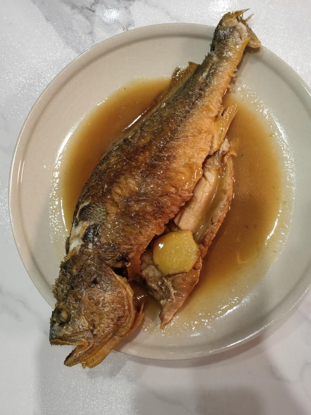 红烧黄鱼—鱼皮不破的小窍门