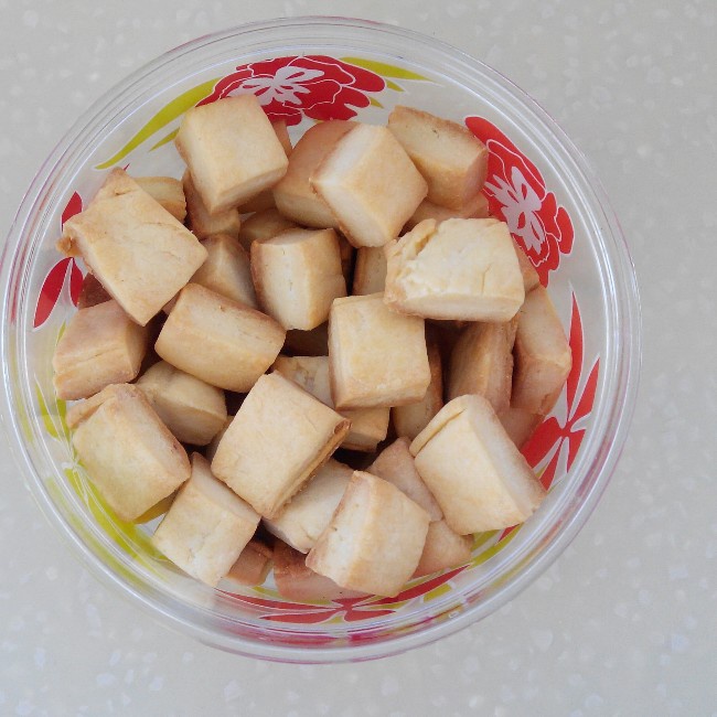 牛奶方块小饼干