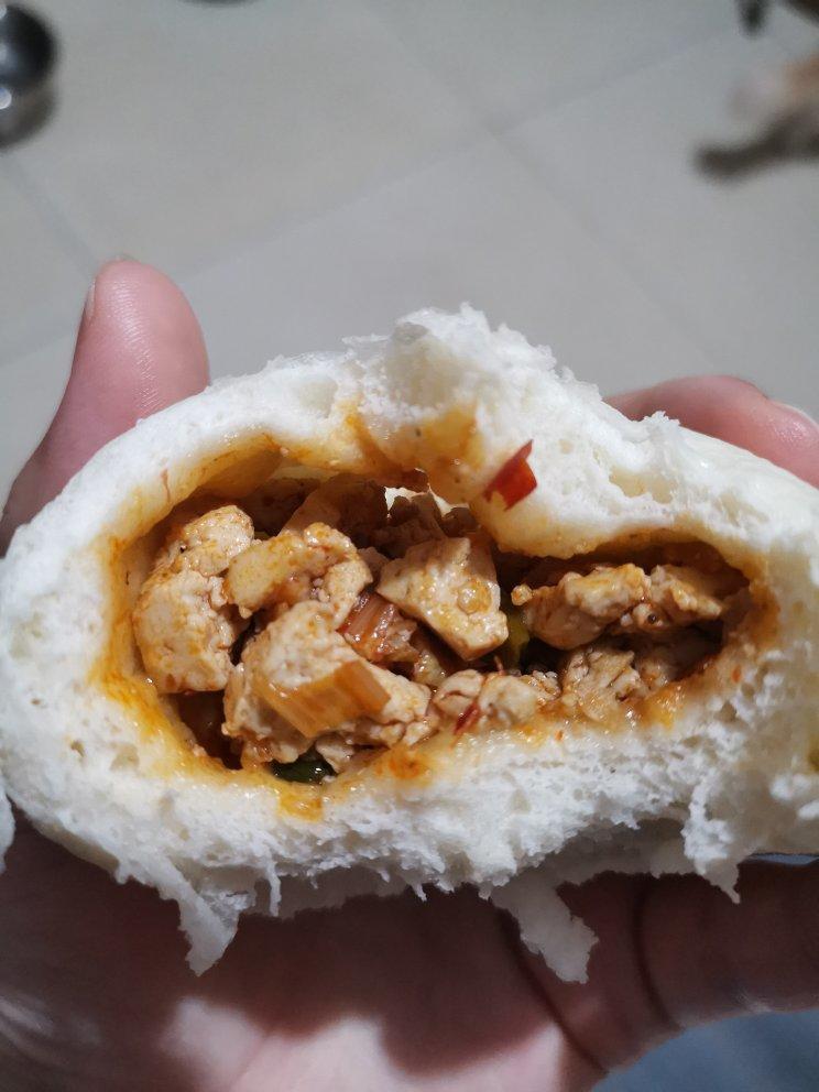香辣豆腐包