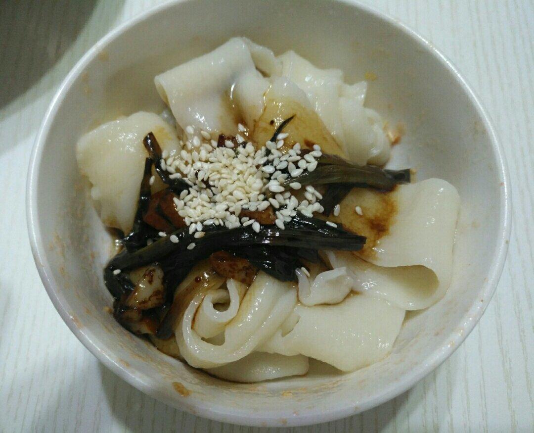 10分钟搞定的一碗葱油拌面