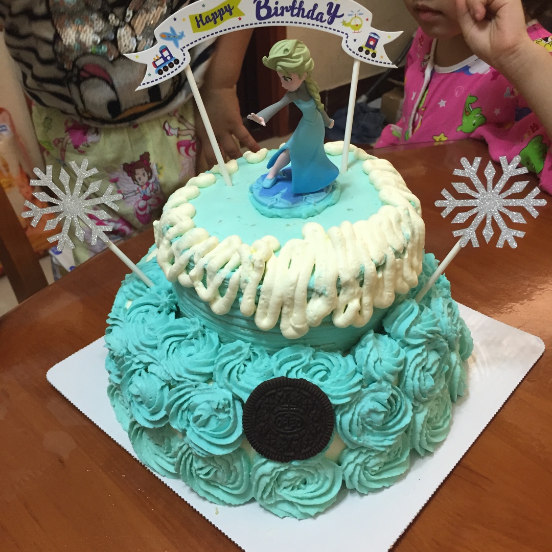 冰雪奇缘主题双层蛋糕--Frozen艾莎