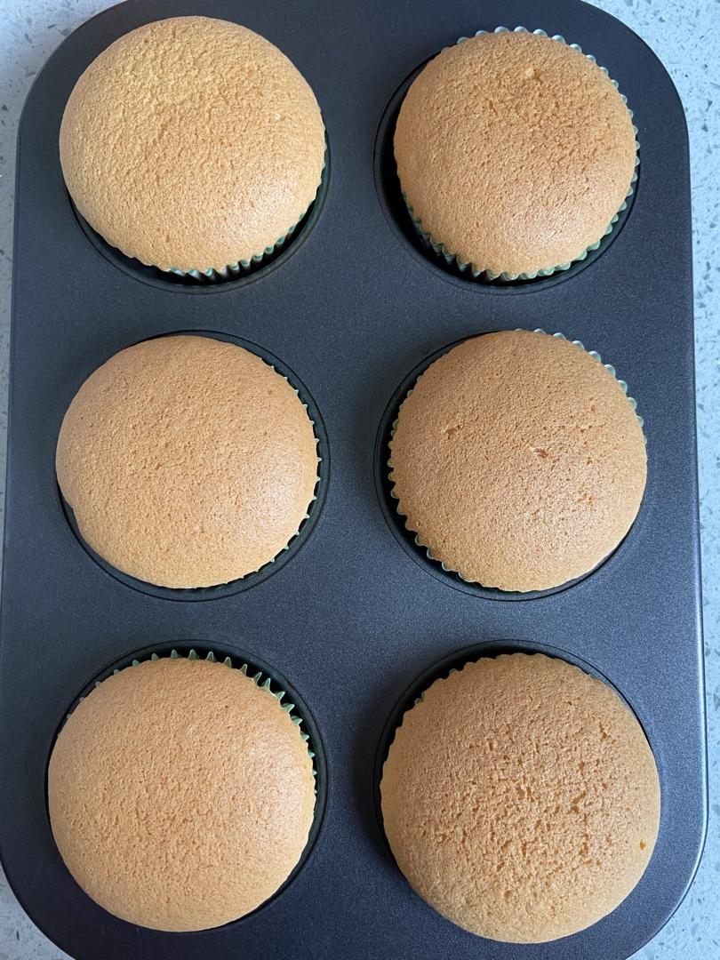 纸杯蛋糕 8寸戚风蛋糕的量