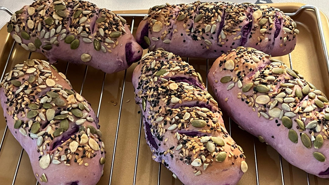 网红面包店爆款杂粮紫薯软欧，在家也能轻松复刻！
