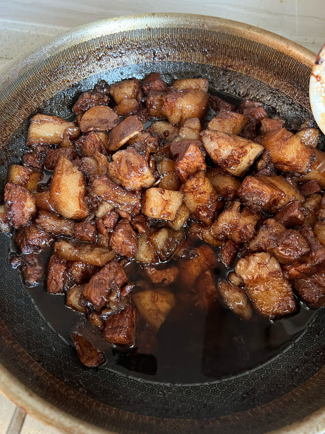 不用放一滴油的苏式红烧肉