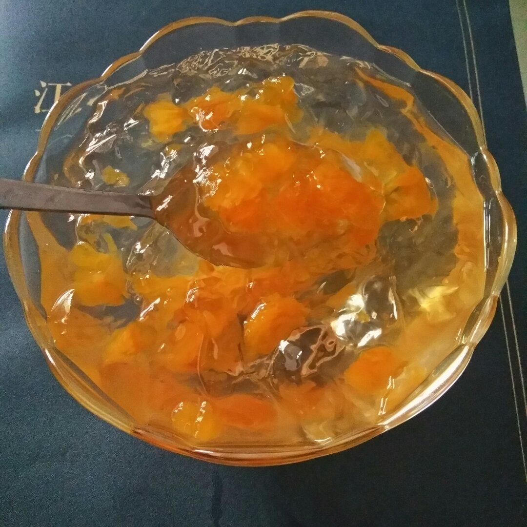 天气太热了,作为四大火炉之一,来一碗自制冰粉消暑解渴