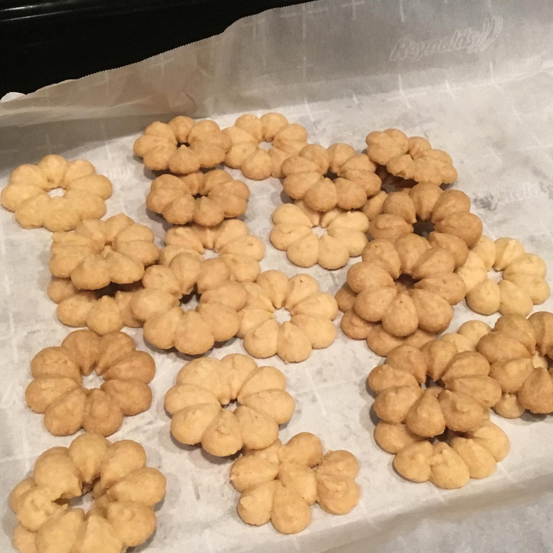 被业界猜了很久的网红牛油小花曲奇配方，酥的掉渣