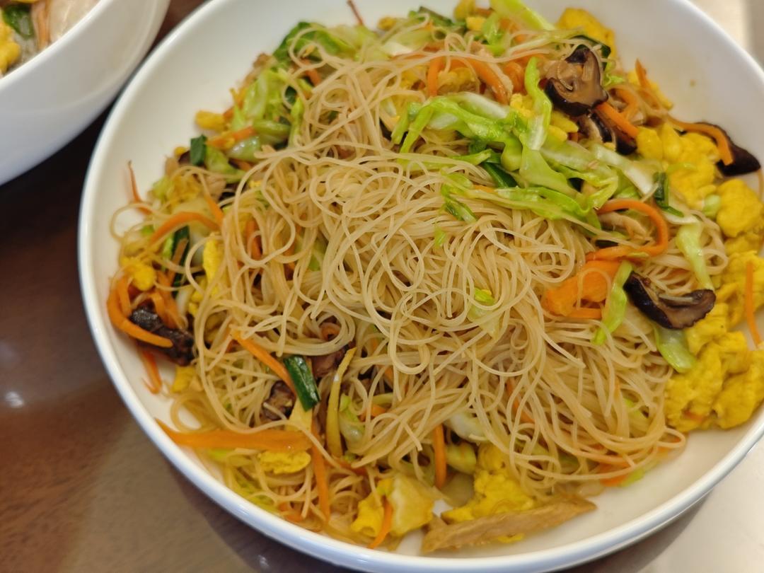 温州雁荡山炒粉干 妈妈教我用超简单的方法来炒