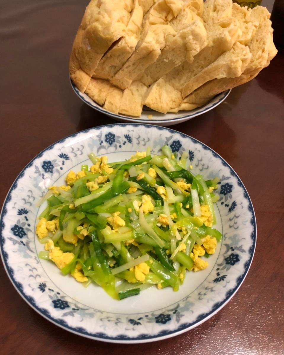 韭黄炒鸡蛋