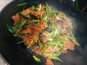 川菜·青椒腊肉的做法 步骤5