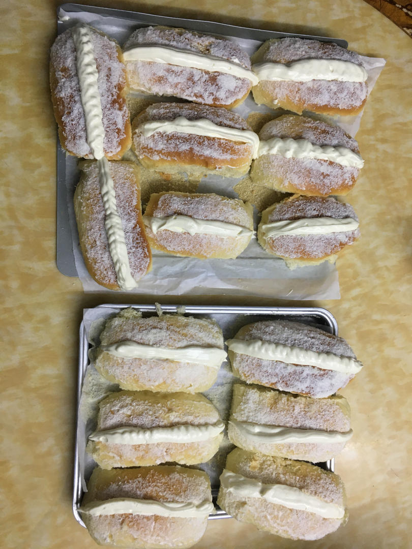超软绵椰蓉咸奶油面包