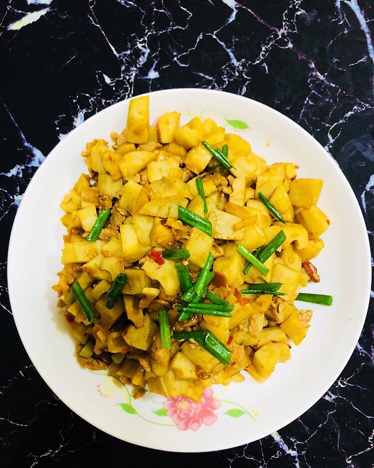 酸辣藕丁
