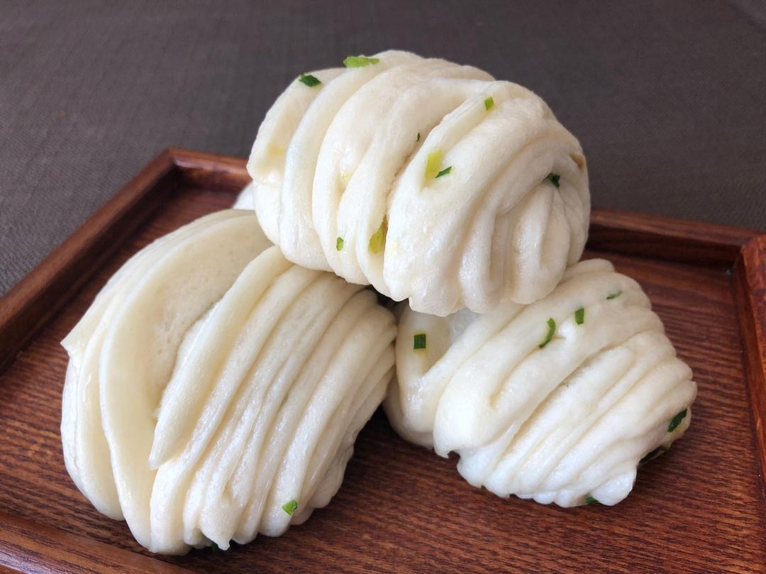 葱油花卷 Steamed Roll