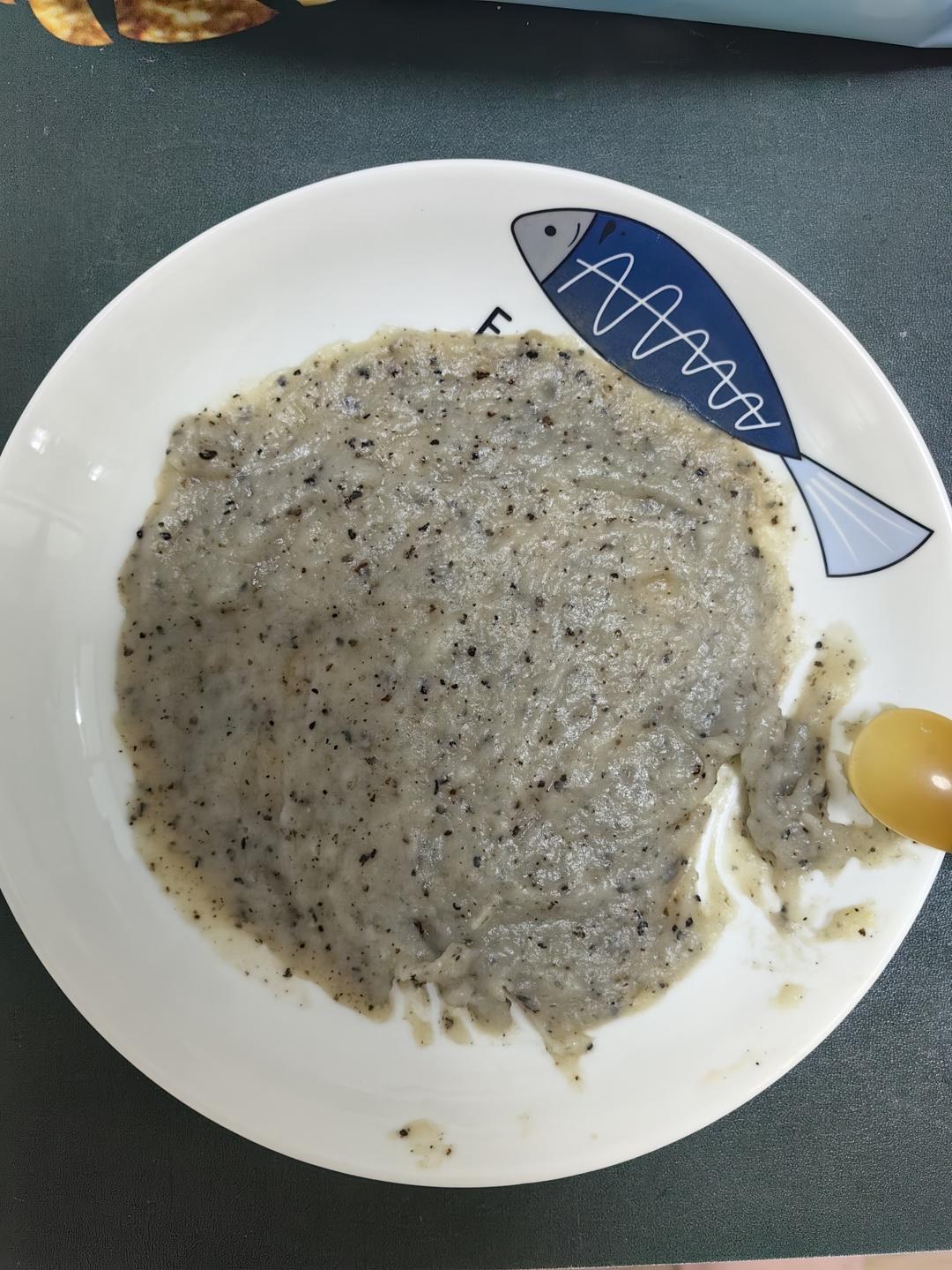 宝宝辅食：入口即溶鳕鱼土豆饼（8个月以上）