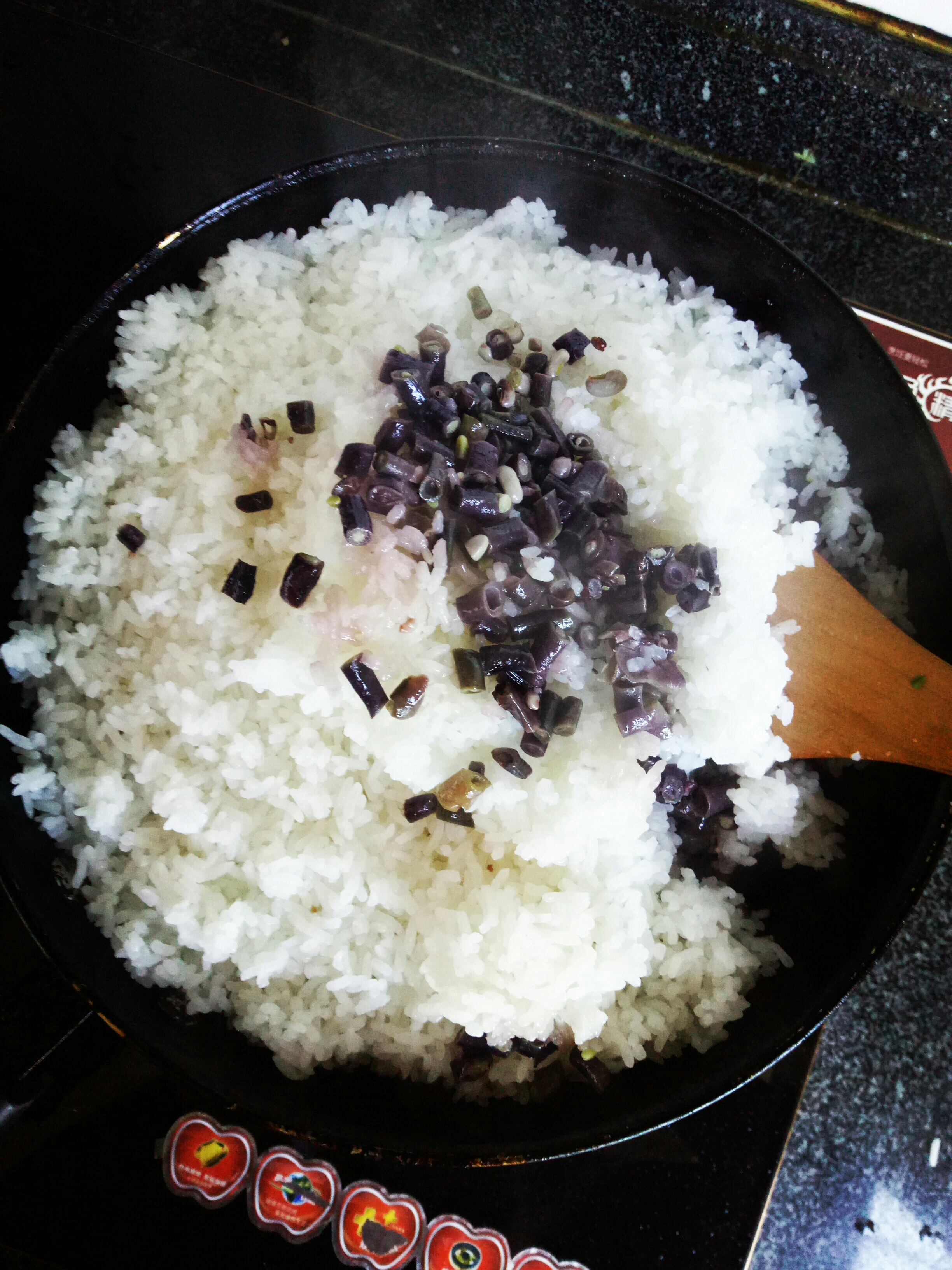 紫豇豆焖饭