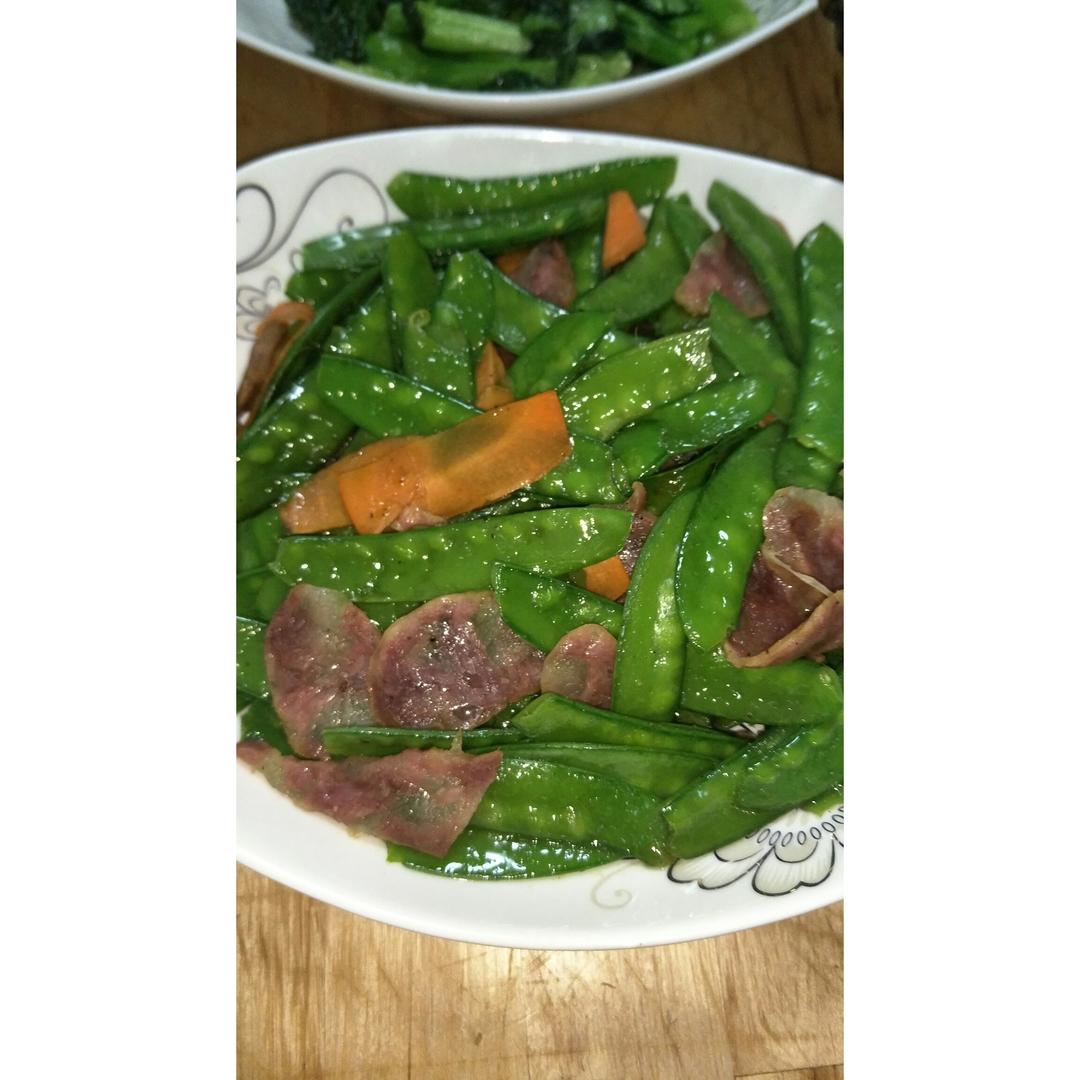 腊肠炒荷兰豆