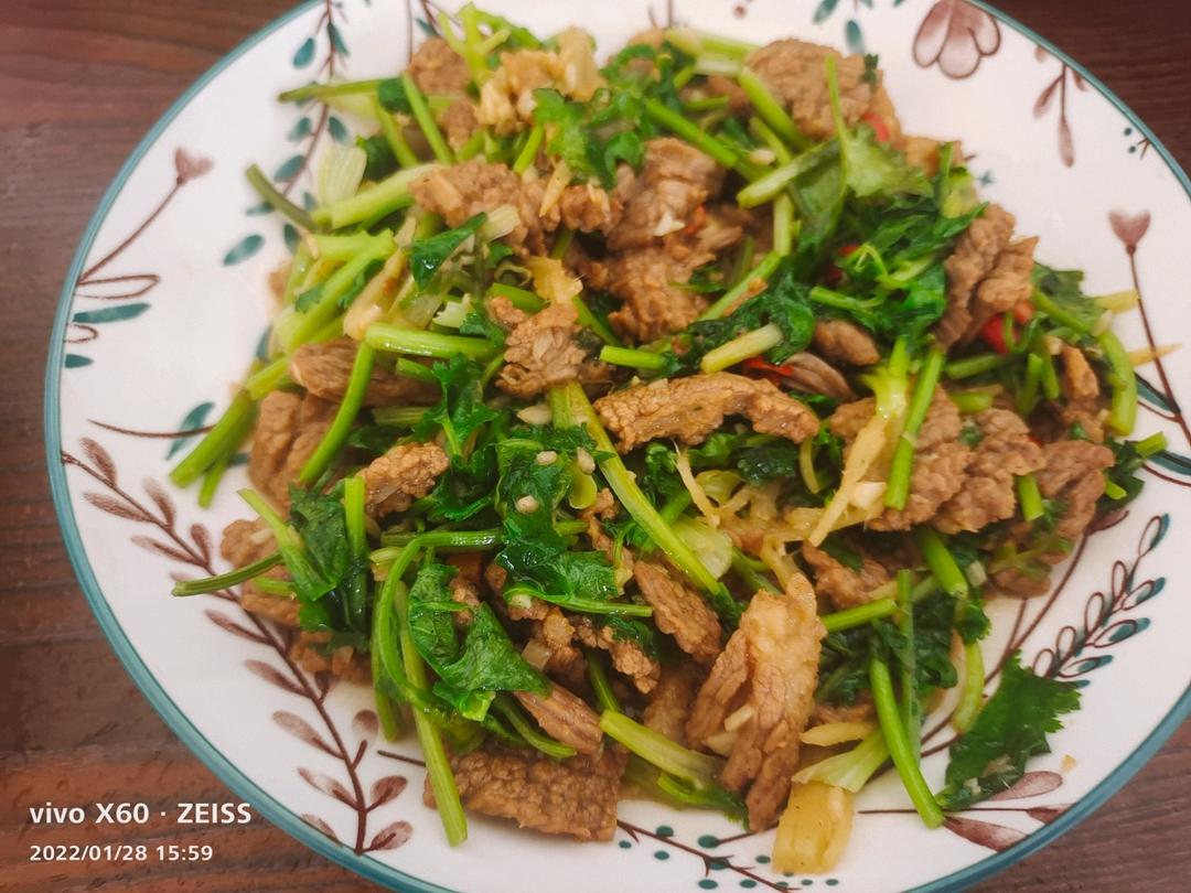 香菜牛肉