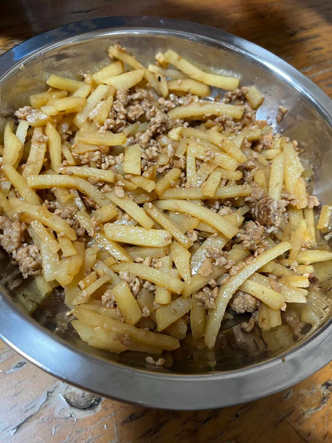 土豆丝炒肉，碳水的快乐❗️