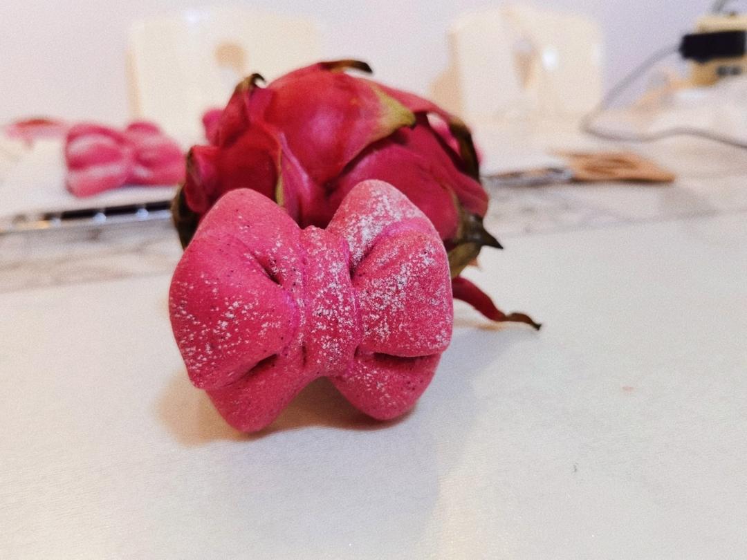 火龙果蝴蝶结面包（一次发酵）