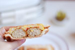 10分钟Get元气早餐 | 肉丸蟹柳蛋饼三明治🥪的做法 步骤8