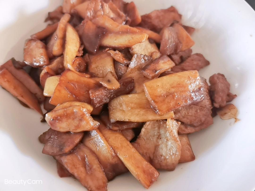 超好吃的杏鲍菇炒肉