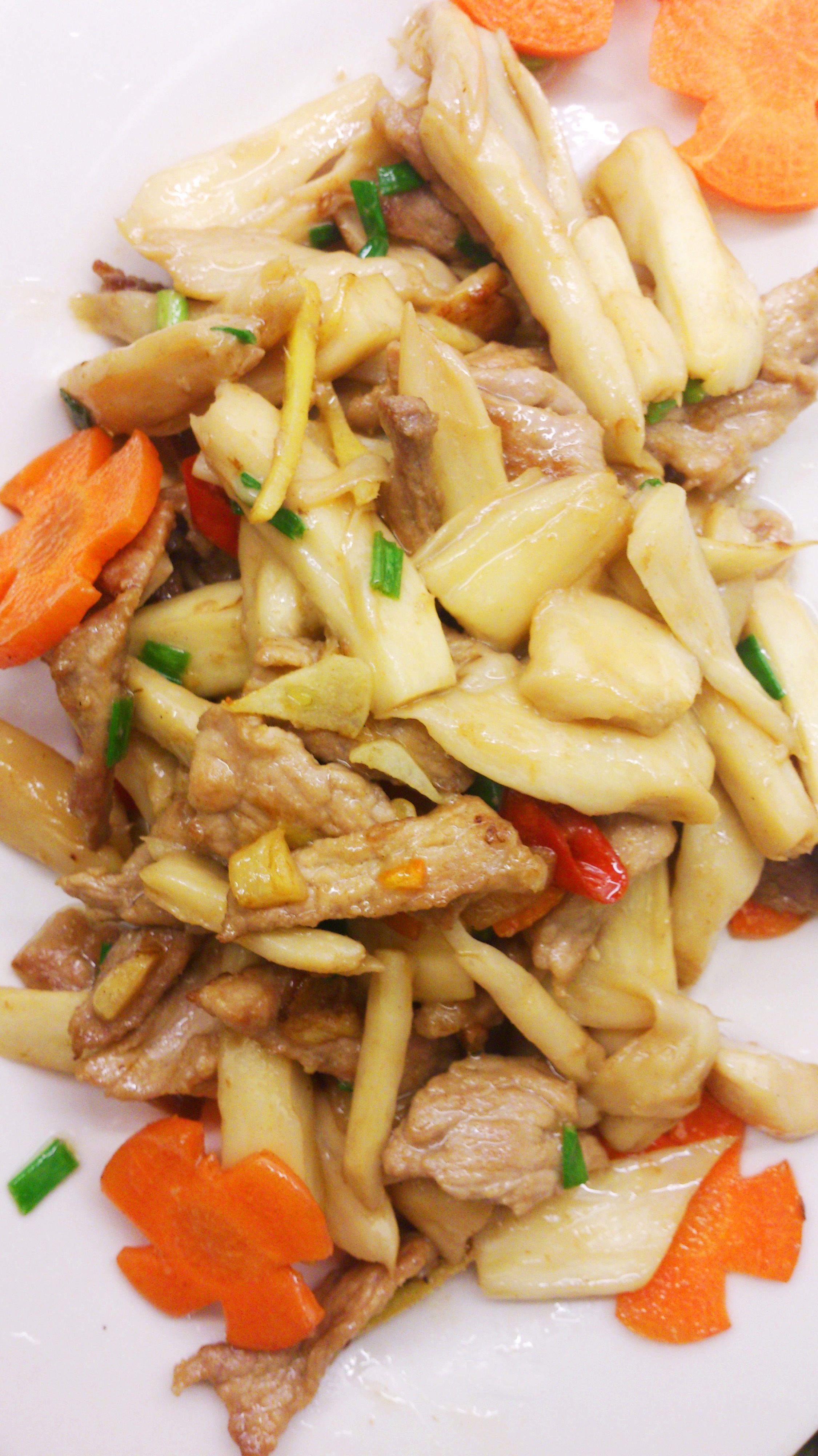 青椒杏鲍菇炒肉丝