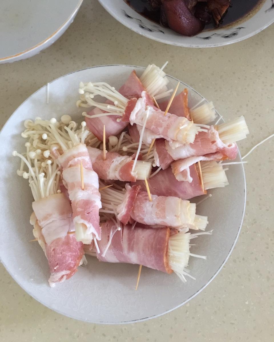 香煎培根金针菇卷