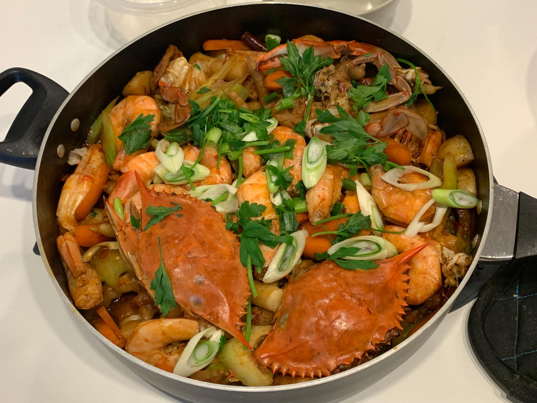 胖哥俩肉蟹煲