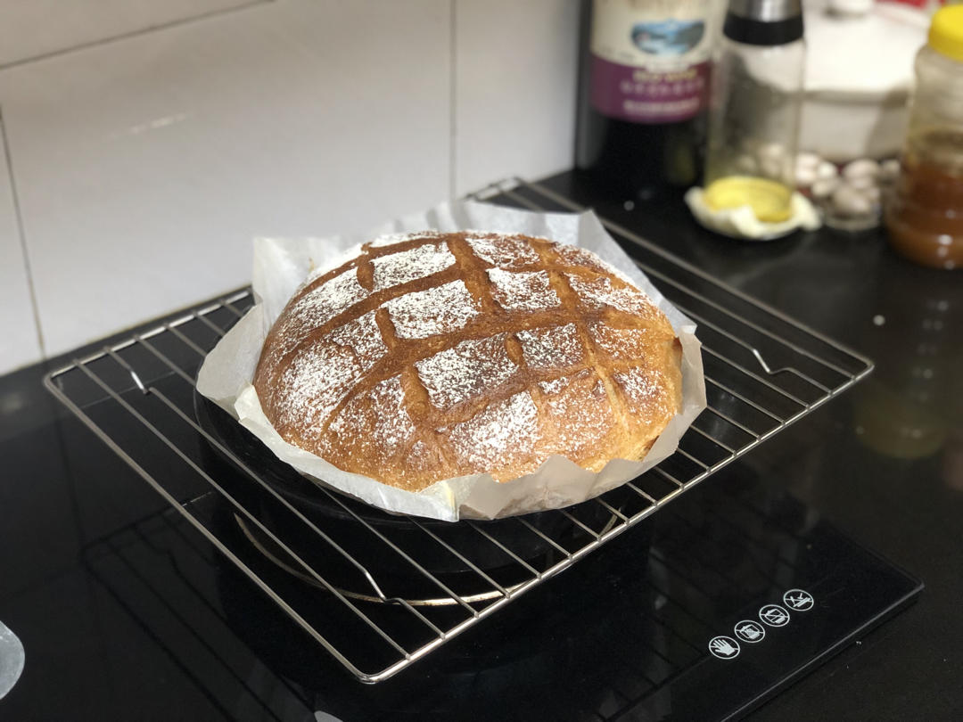 用酸奶和醋烤一个柔软超越期望的欧包