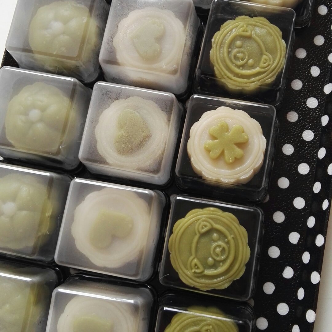 椰蓉冰皮月饼（微波炉版，免蒸）