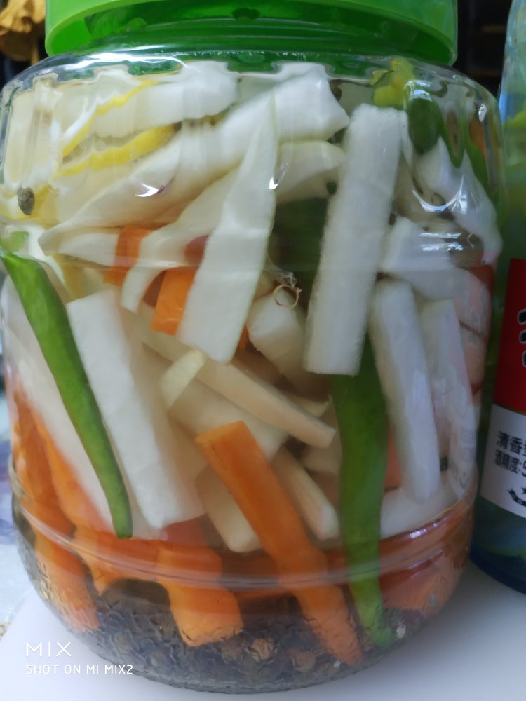 用玻璃瓶做四川泡菜