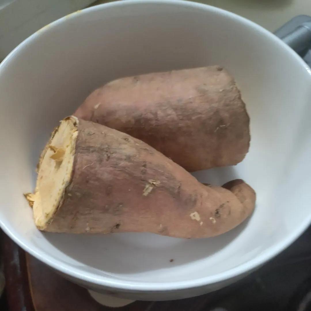空气炸锅烤红薯(超级简单)