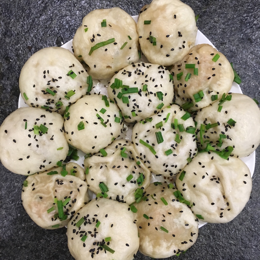 鲜虾猪肉生煎包（一定要看视频哟~）