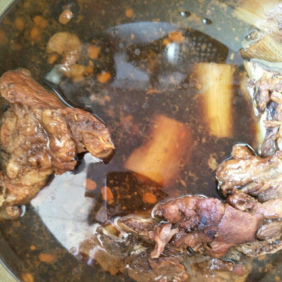 【酱大骨】
