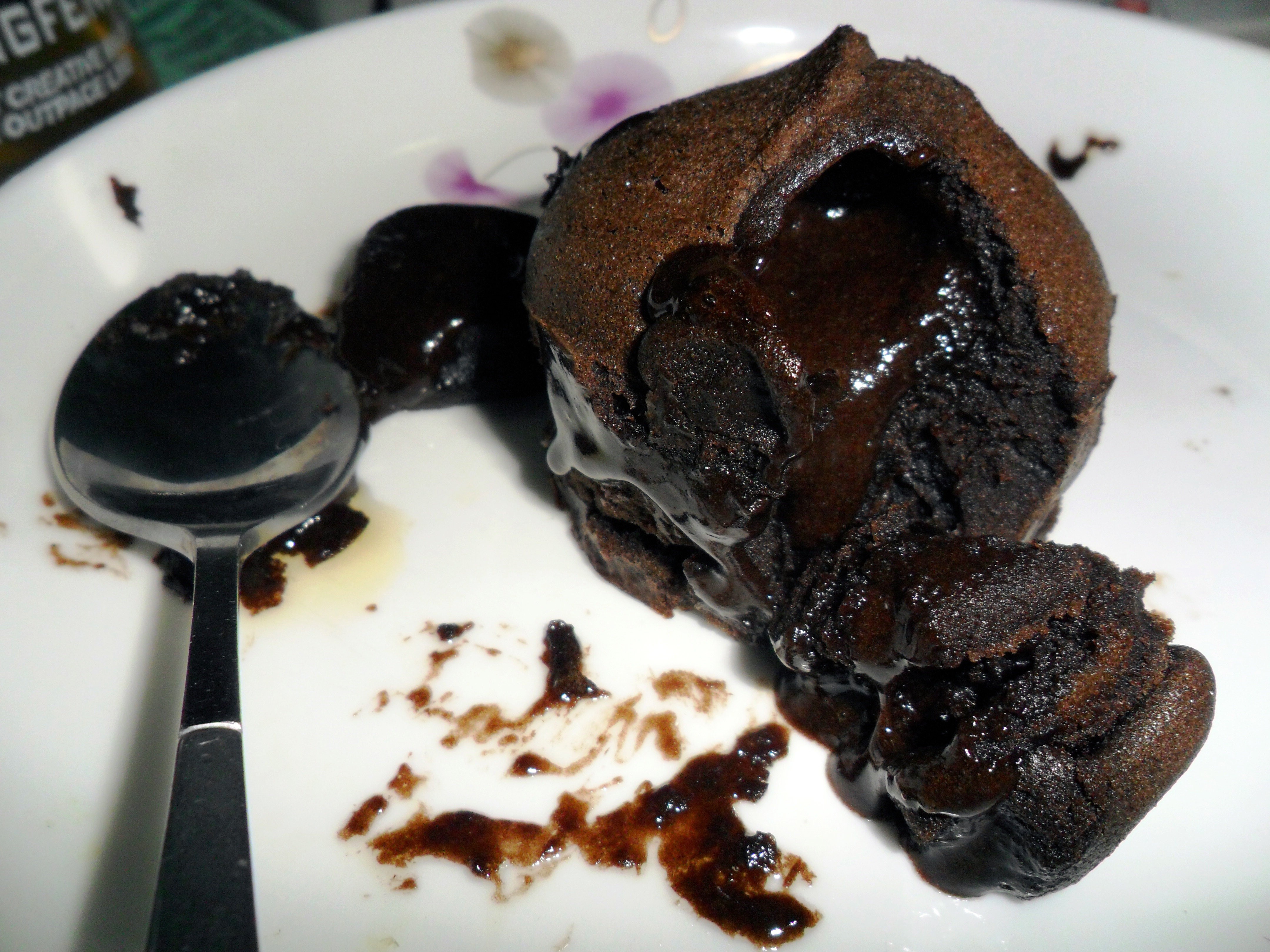 Molten Chocolate Cake--熔岩巧克力蛋糕