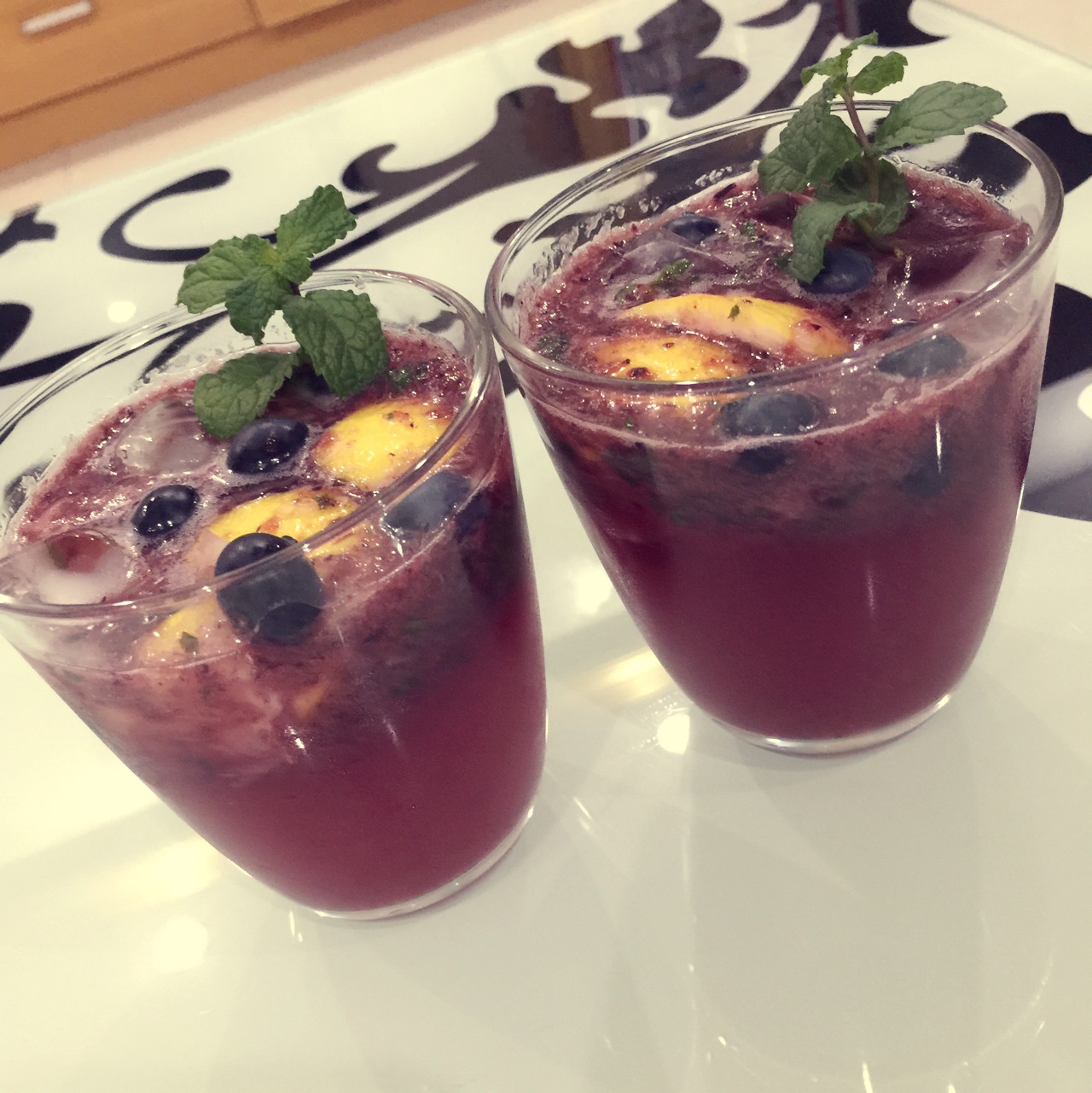 蓝莓Mojito鸡尾酒