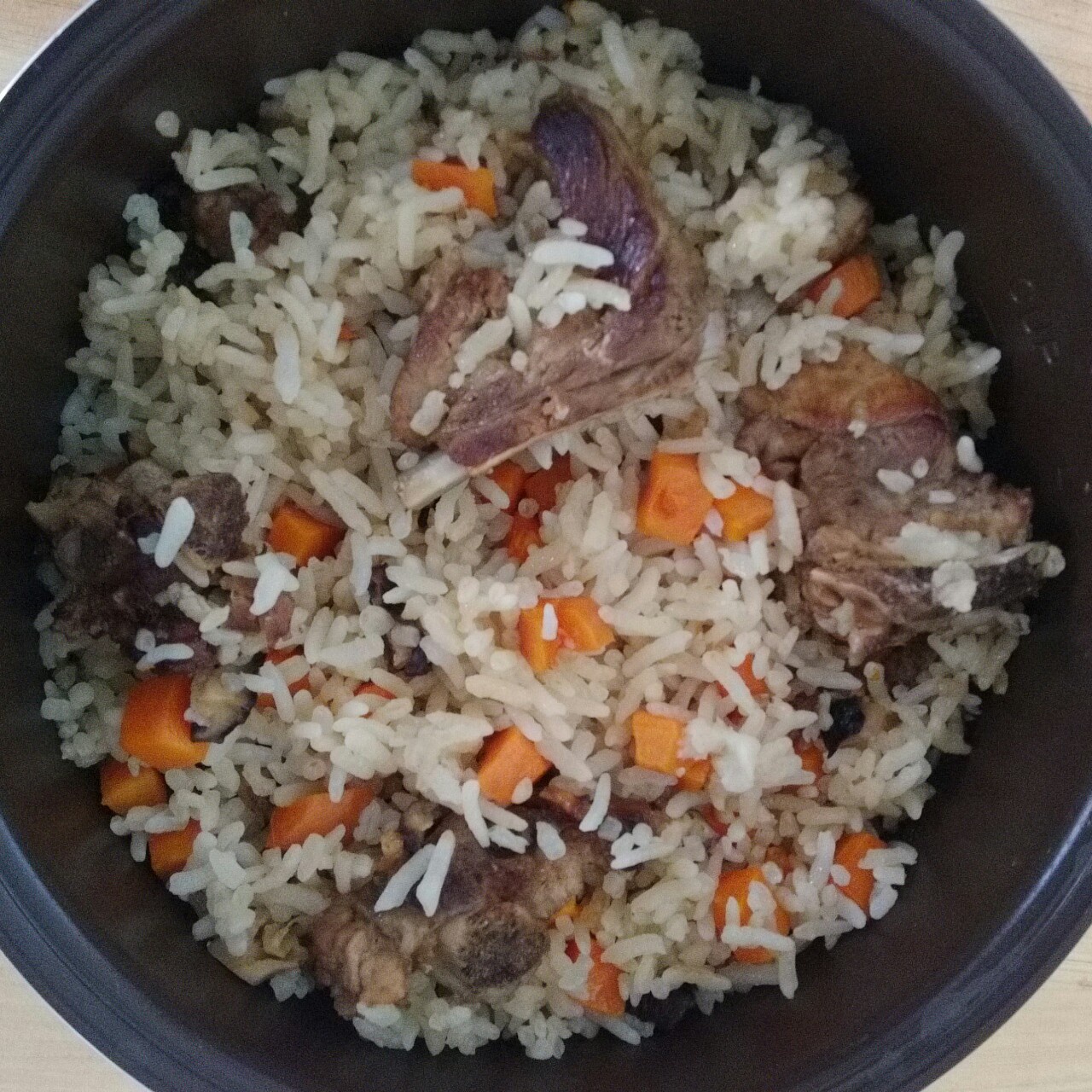喷香排骨焖饭（爆好吃）