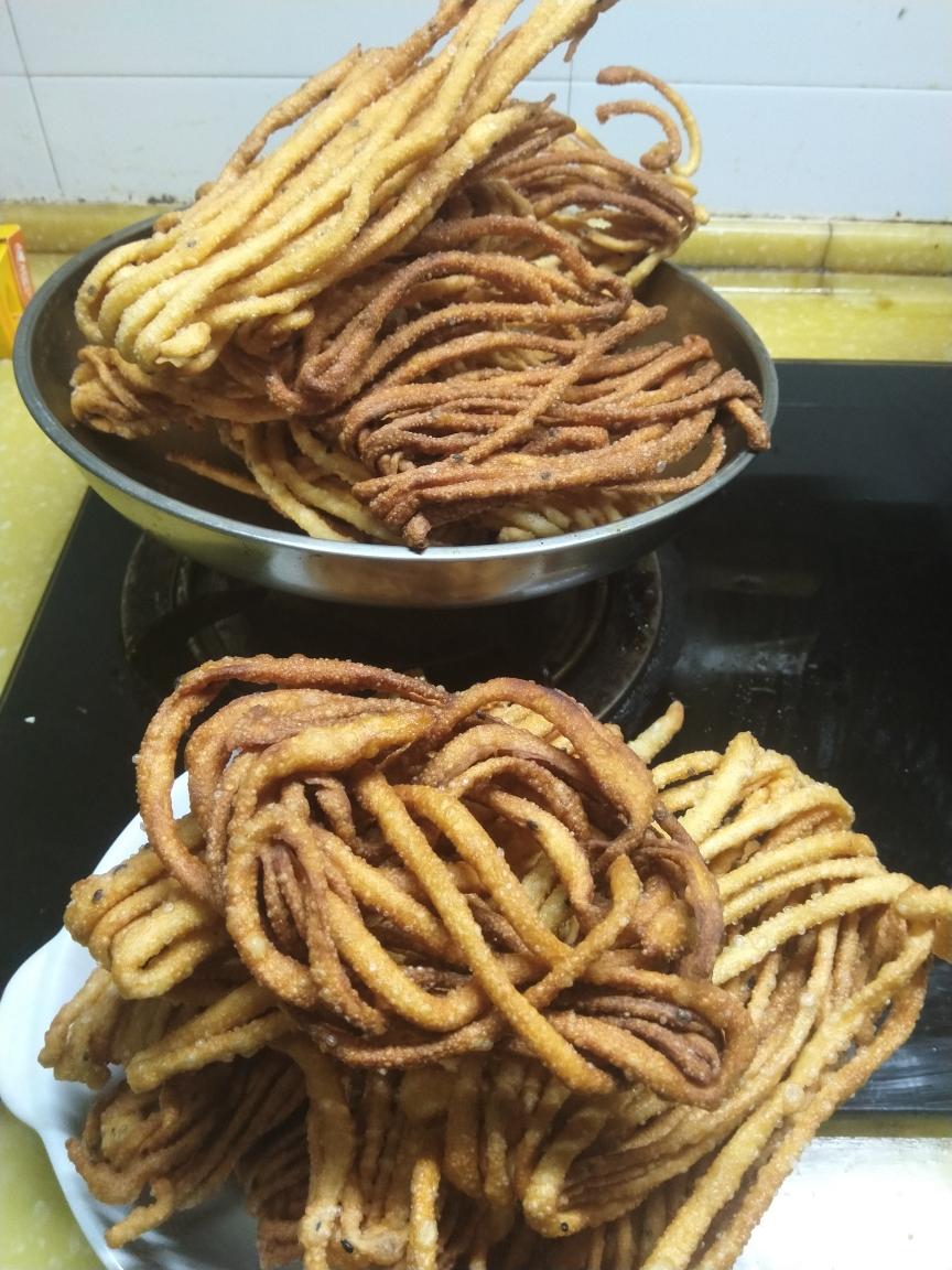 自制酥脆油馓子