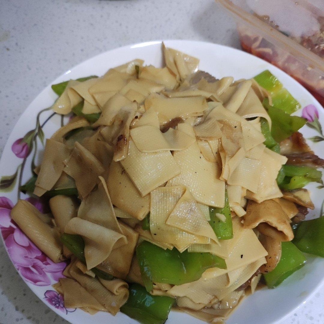 尖椒炒豆皮➕灵魂汤汁