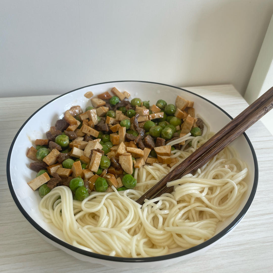 蚝油牛肉豌豆粒